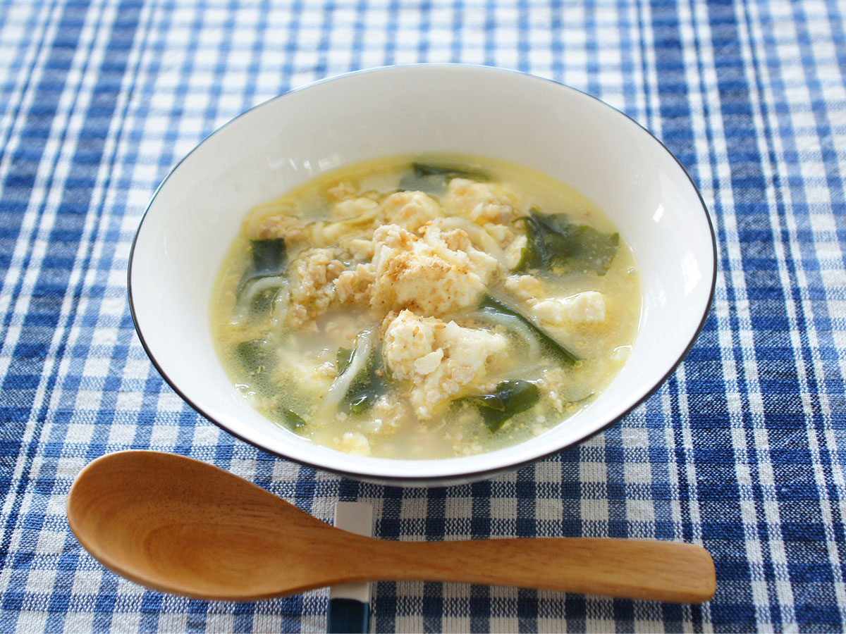鶏ひき肉と木綿豆腐のしょうがスープ