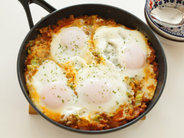 ひき肉とキャベツのシャクシュカ風